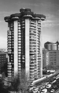 (BDT_14_086) Torres Blancas Apartment Tower