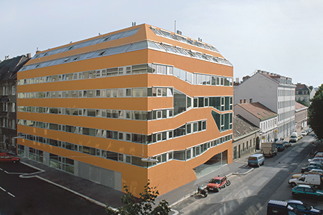 (BDT_06_038) Miss Sargfabrik Residential Building